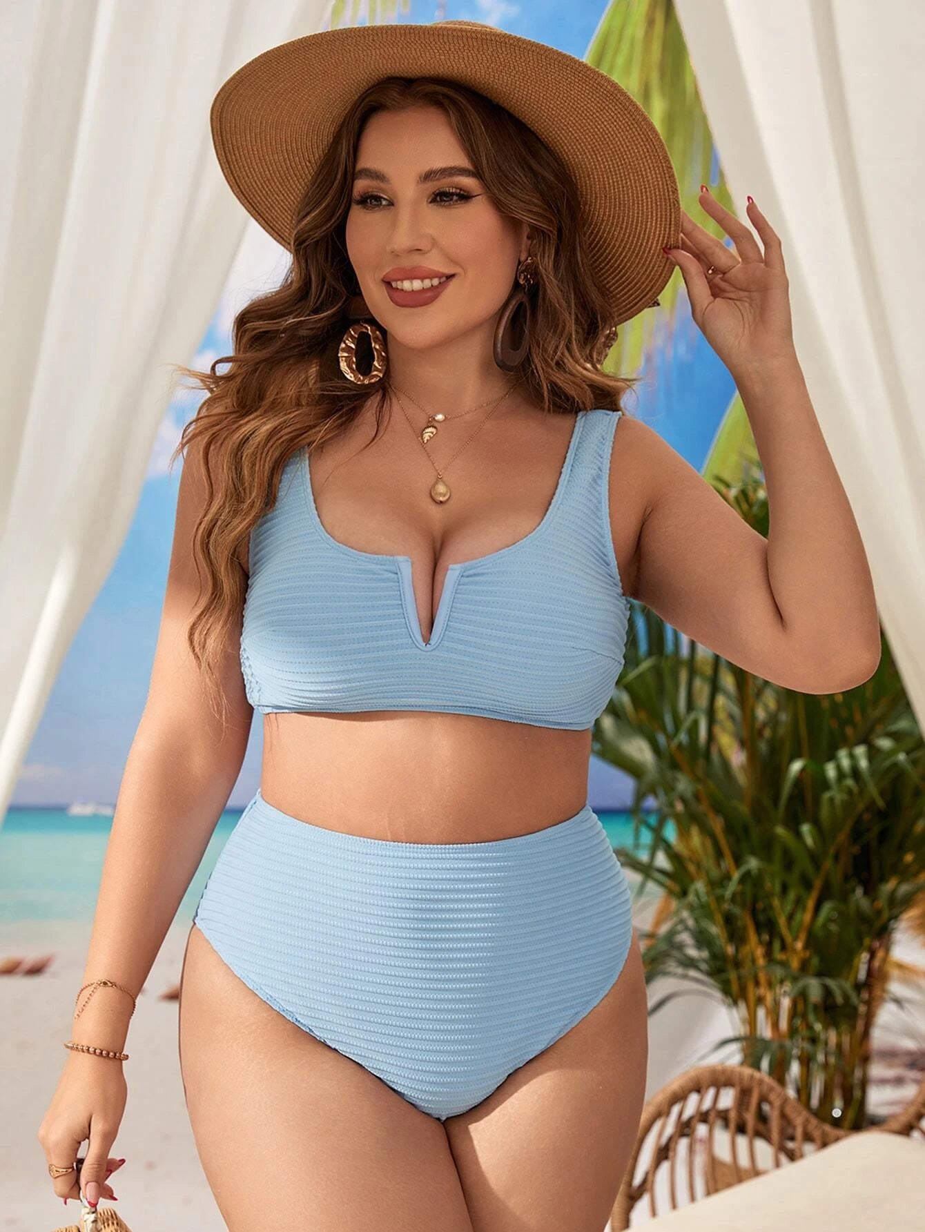 plus size,
bikini,
moda praia,
biquini,
biquíni plus size,
biquíni feminino,
biquini feminino,