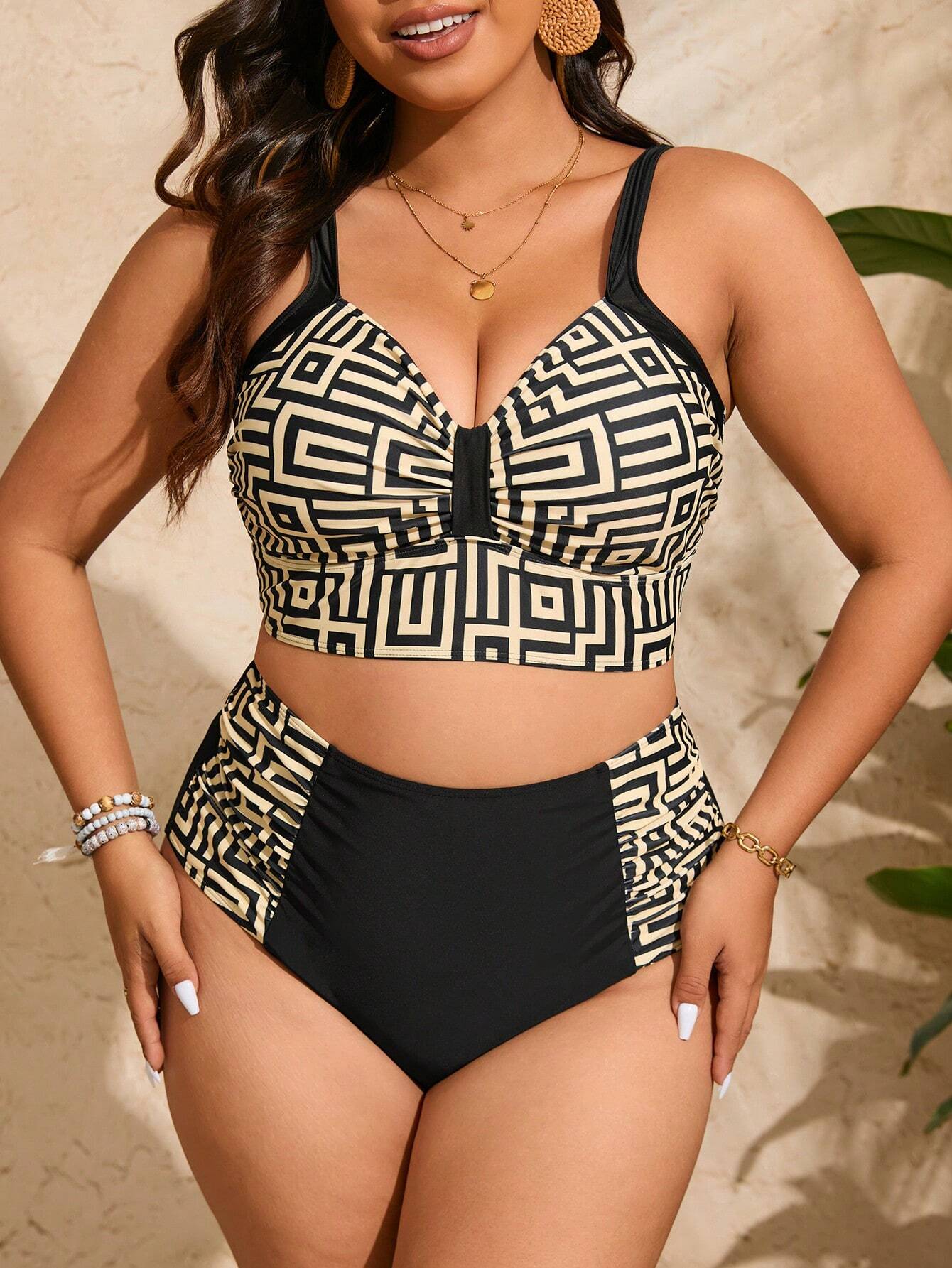 plus size,
bikini,
moda praia,
biquini,
biquíni plus size,
biquíni feminino,
biquini feminino,