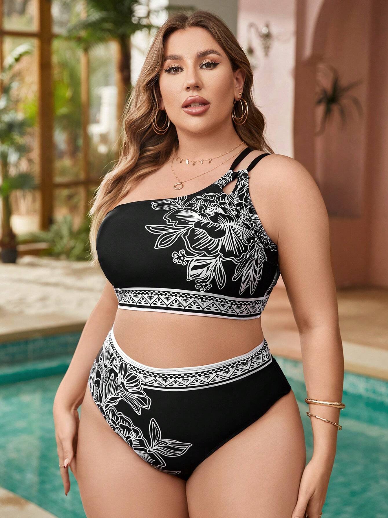 plus size,
bikini,
moda praia,
biquini,
biquíni plus size,
biquíni feminino,
biquini feminino,
