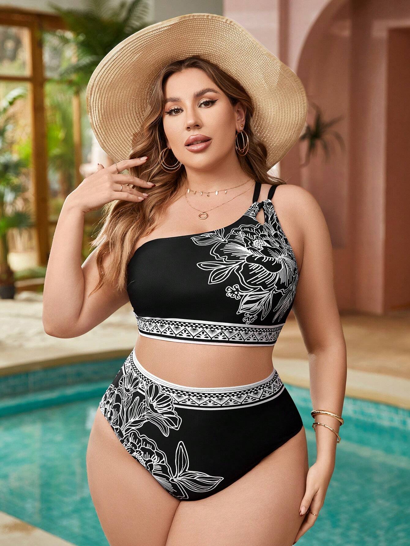 plus size,
bikini,
moda praia,
biquini,
biquíni plus size,
biquíni feminino,
biquini feminino,