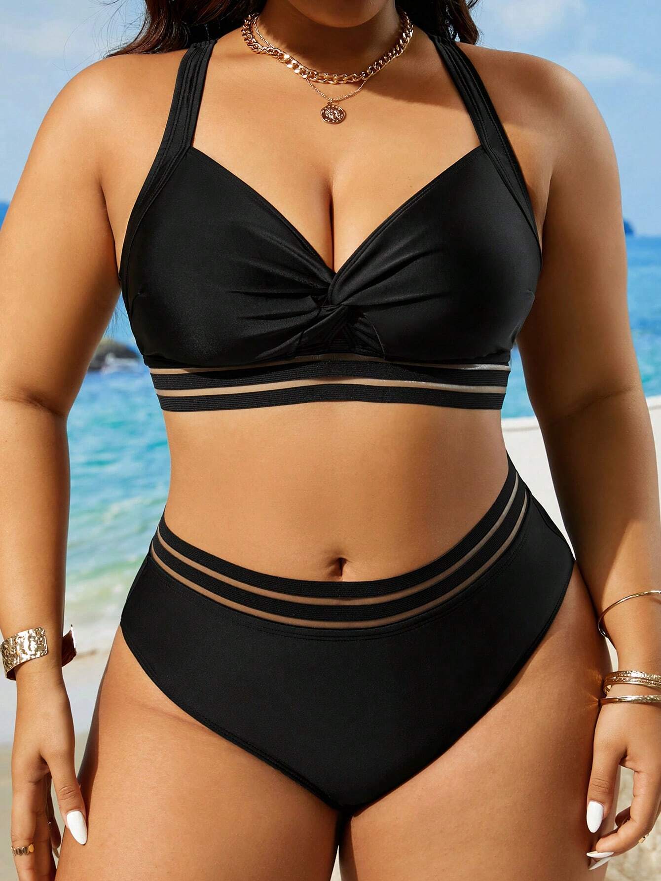 plus size,
bikini,
moda praia,
biquini,
biquíni plus size,
biquíni feminino,
biquini feminino,