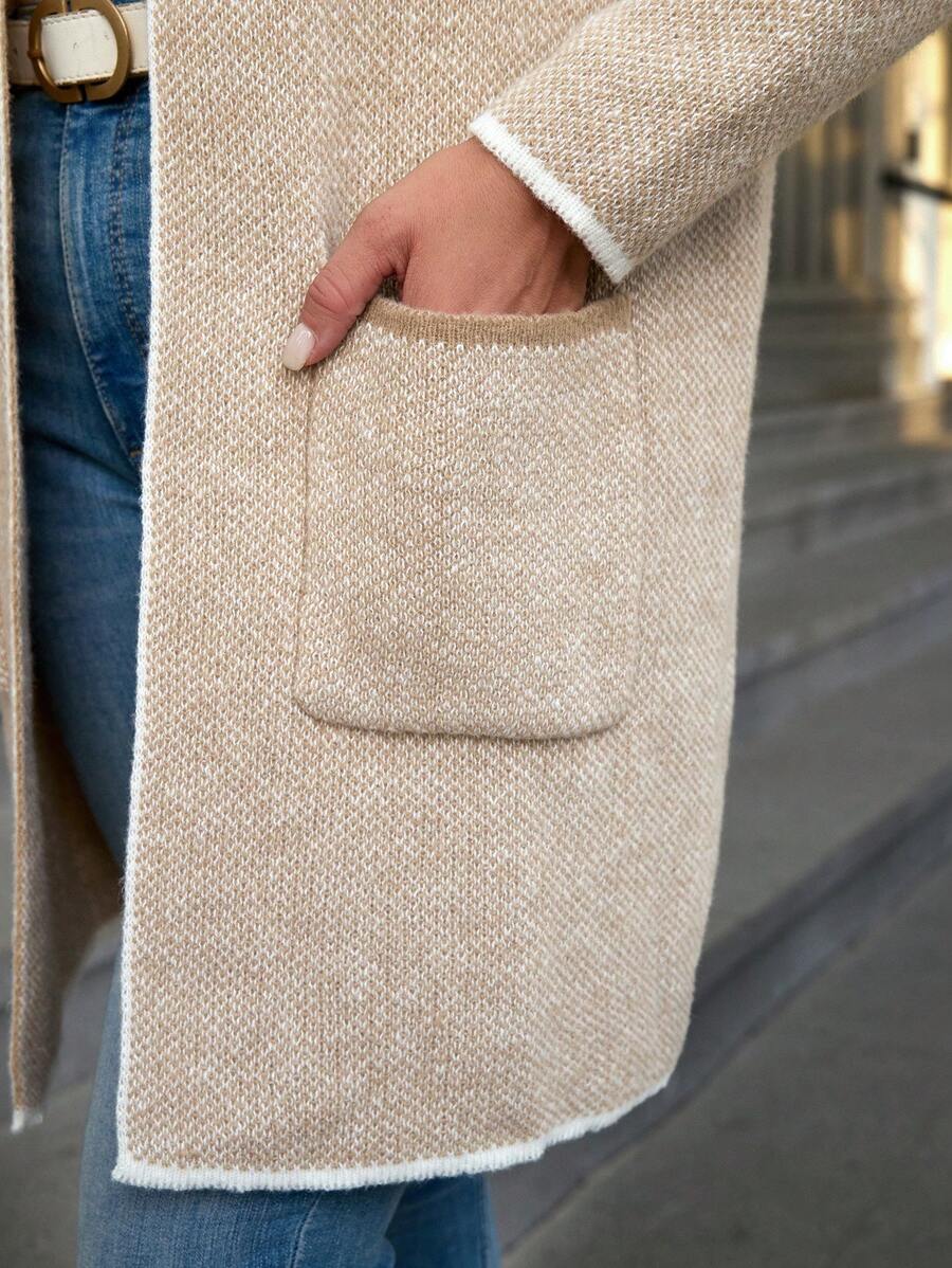 Conforto e estilo em um só cardigan plus size longo. Capuz, bolsos e caimento regular que valoriza suas curvas.