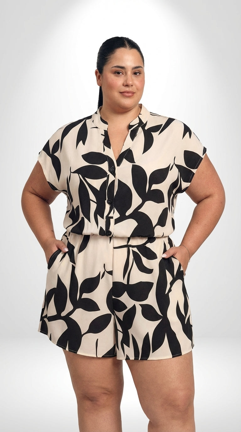 Macacão plus size assimétrico com estampa de plantas, decote V entalhado e mangas morcego curtas