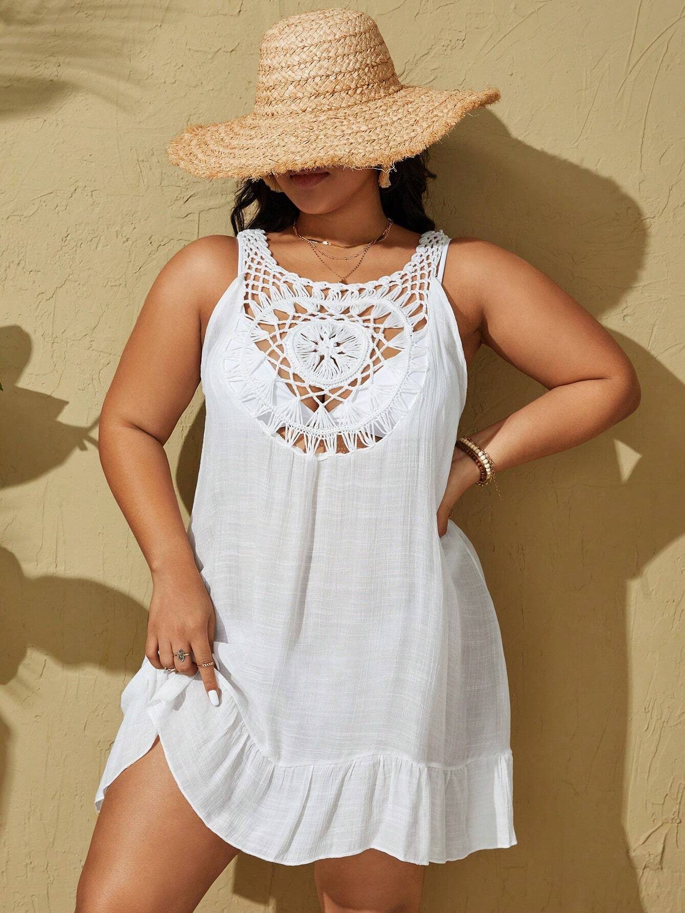Saída de Praia de Crochê em algodão 100%, leve e sofisticada. Decote U, modelagem fluida e com babados para um visual elegante.