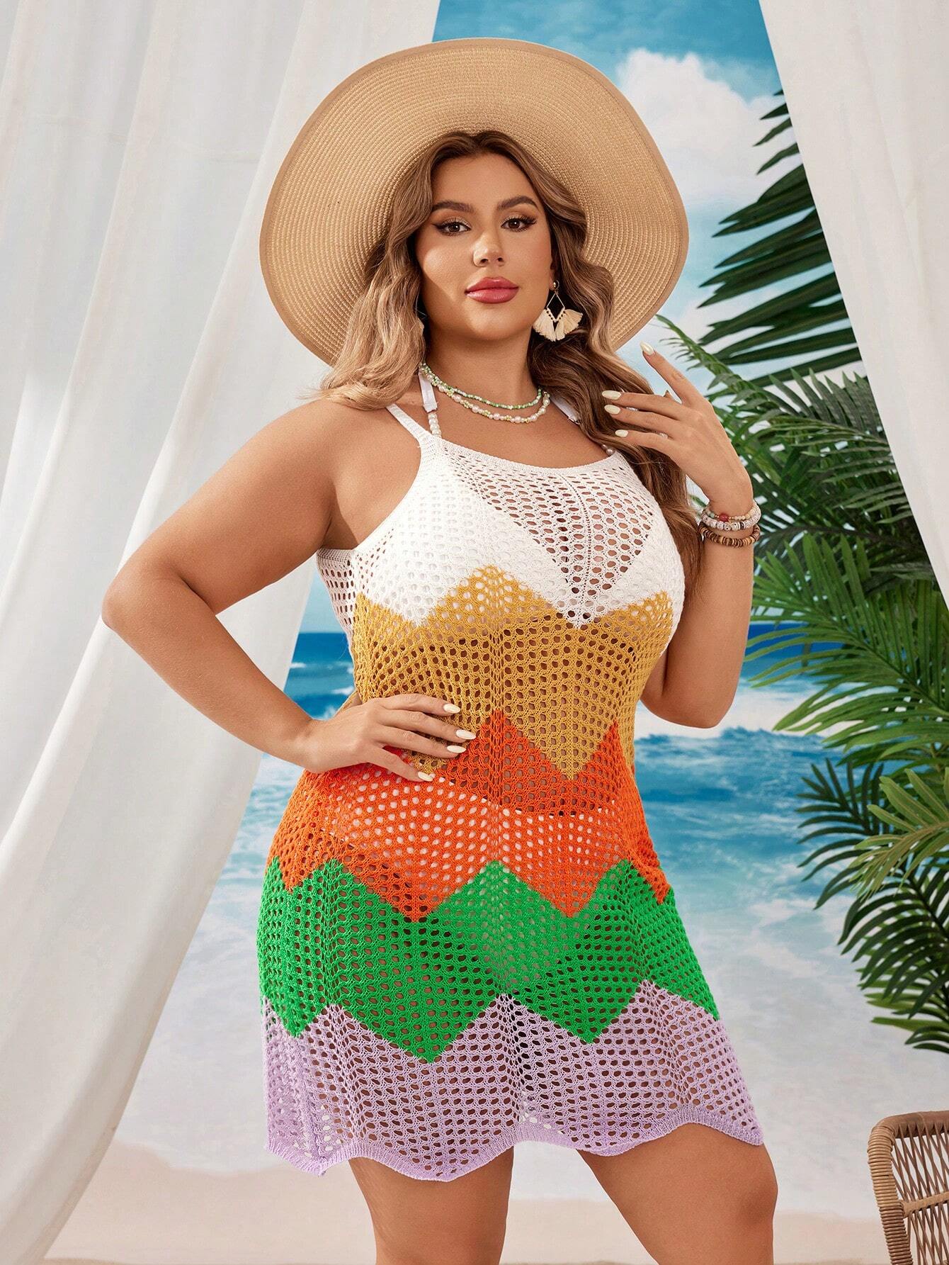 Vestido Saída de Praia Elegante frente única, costas nuas, tecido leve e estampado. Elegância e conforto para valorizar suas curvas. Com Frete Grátis.