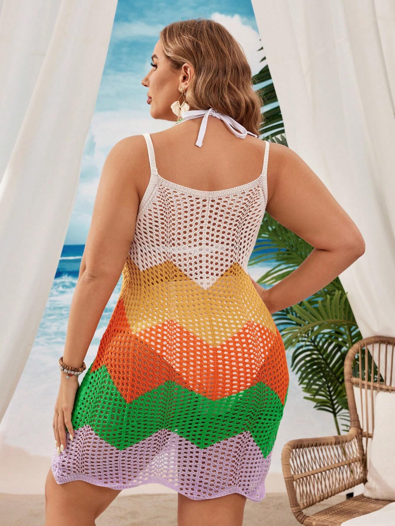 Vestido Saída de Praia Plus Size frente única, costas nuas, tecido leve e estampado. Elegância e conforto para valorizar suas curvas. Com Frete Grátis.