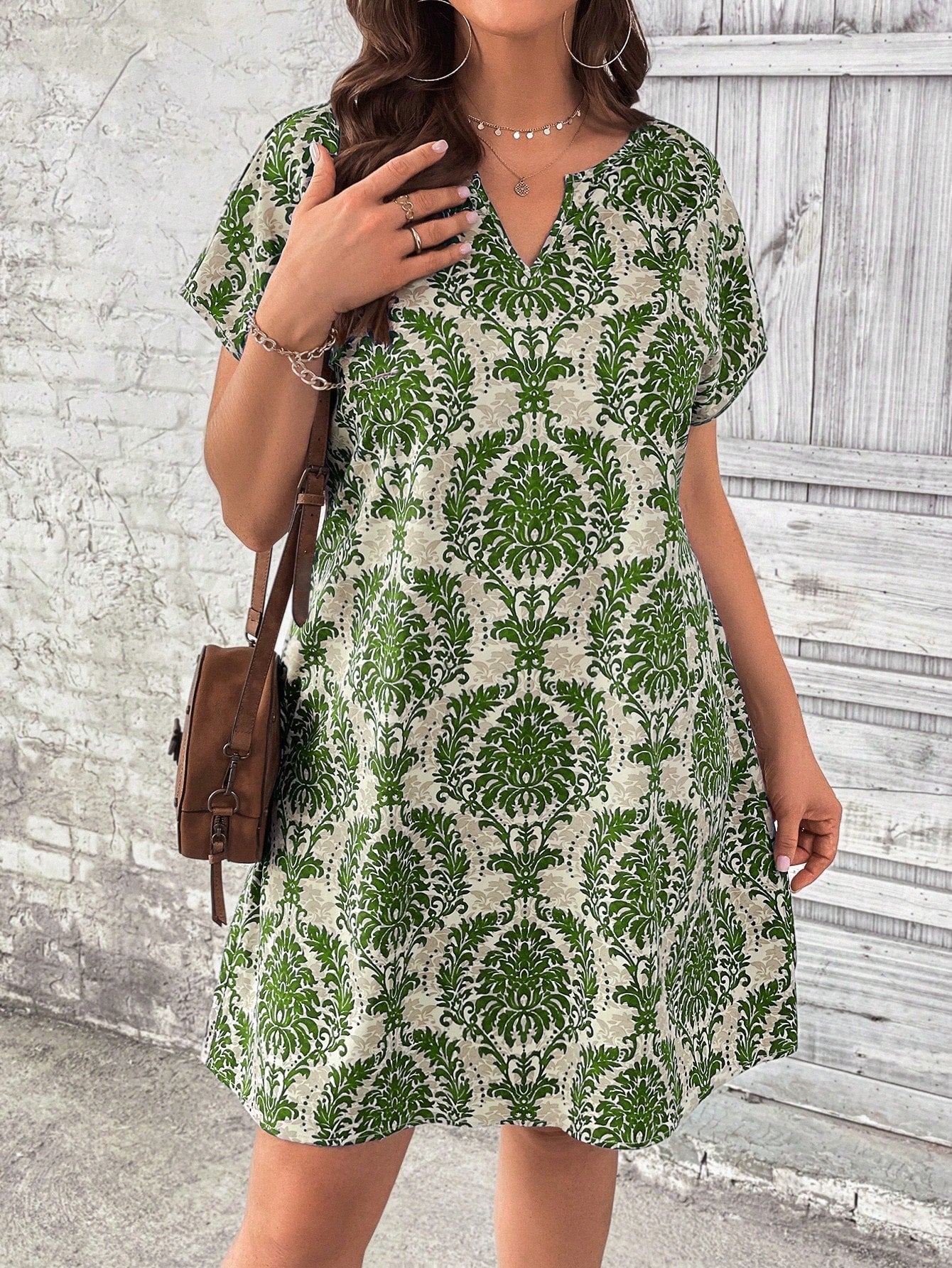 vestidos femininos,
vestido feminino,
vestidos,
vestido,
vestido longo,
vestido midi,
vestido de festa,
vestido plus size
