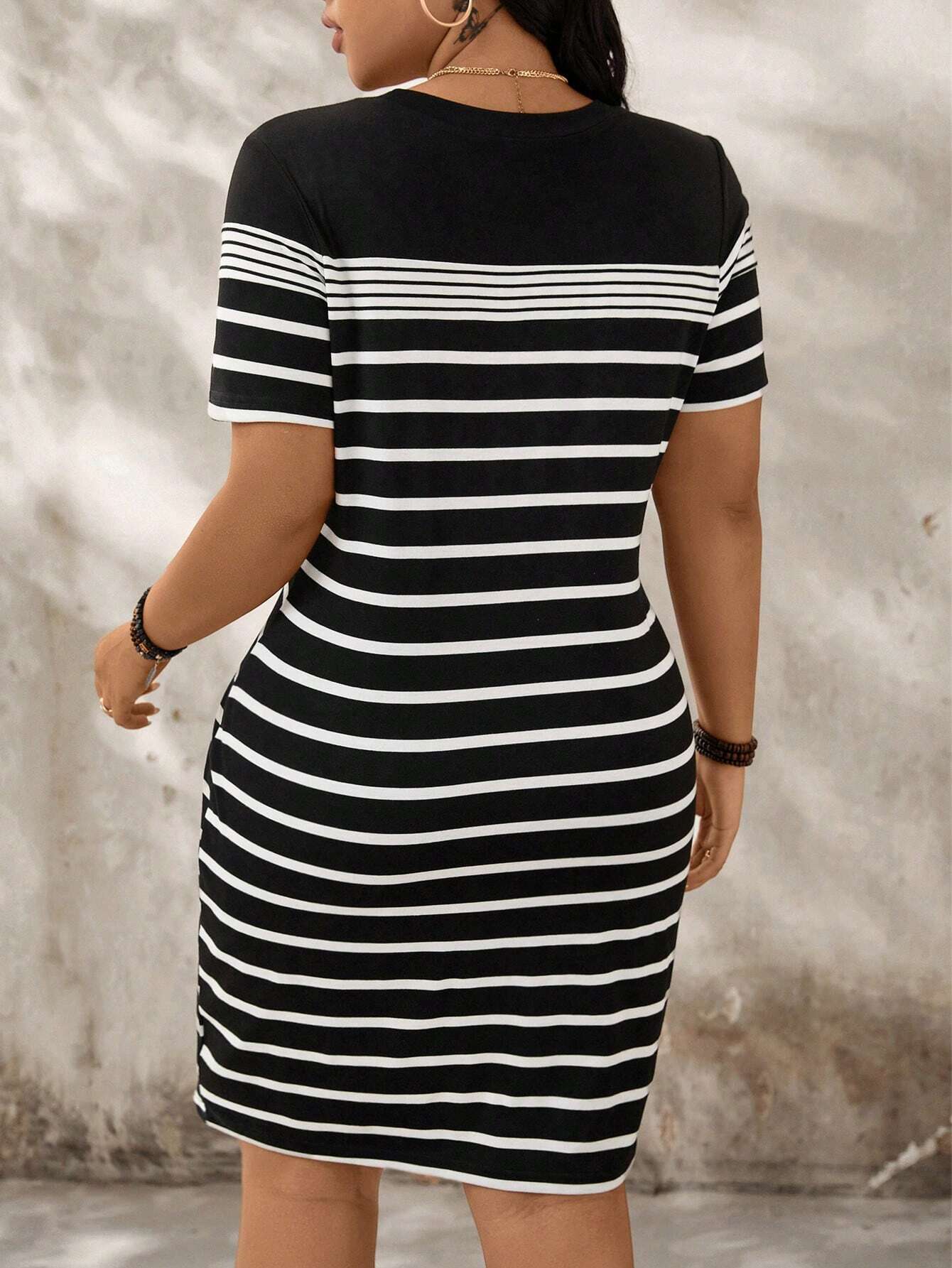 vestidos femininos,
vestido feminino,
vestidos,
vestido,
vestido longo,
vestido midi,
vestido de festa,
vestido plus size
