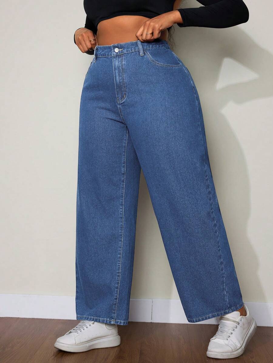 Transforme seu look com calça plus size moderna, perna larga, caimento solto e tecido 100% algodão de alta qualidade.