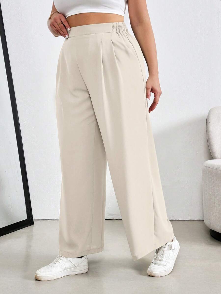 Calça Pantalona Plus Size de Linho com Estilo Atemporal e Conforto. O design de perna larga proporciona liberdade de movimento, enquanto os bolsos frontais funcionais oferecem praticidade para o dia a dia. Acabamento com bainha dobrada, estilo casual e sofisticado, ideal para combinar com blusas, camisas ou tops.


