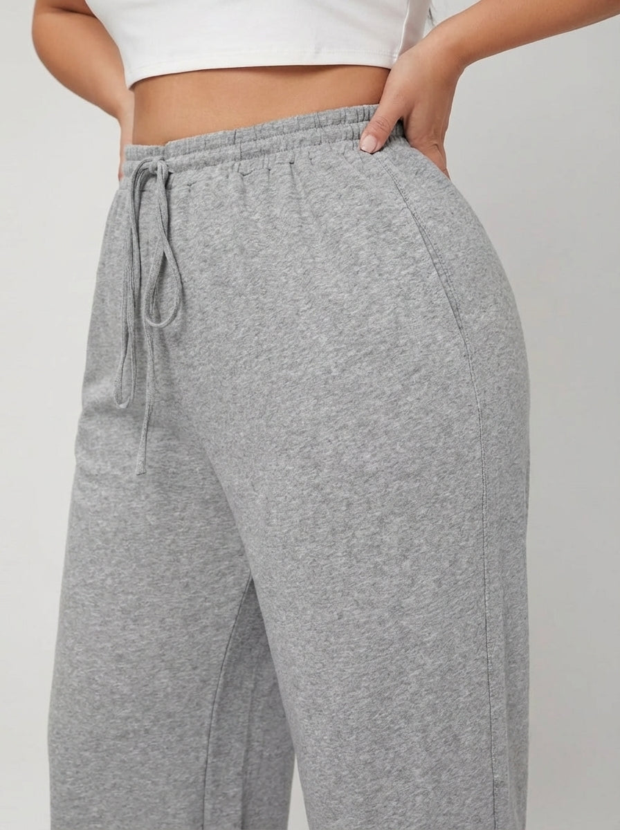 Calça moletom plus size de comprimento longo com perna reta, bolsos funcionais e tecido respirável