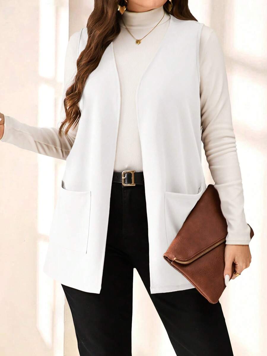 Conforto e modernidade com colete plus size básico e elegante.