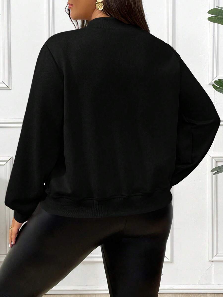 Conforto, estilo e praticidade em uma Jaqueta Bomber Plus Size. Combine com qualquer look facilmente.