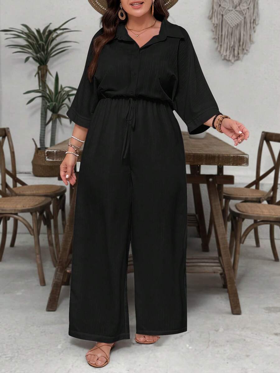 Elegância e conforto em um só look! Macacão plus size com caimento solto, tecido de malha e manga morcego para qualquer ocasião.