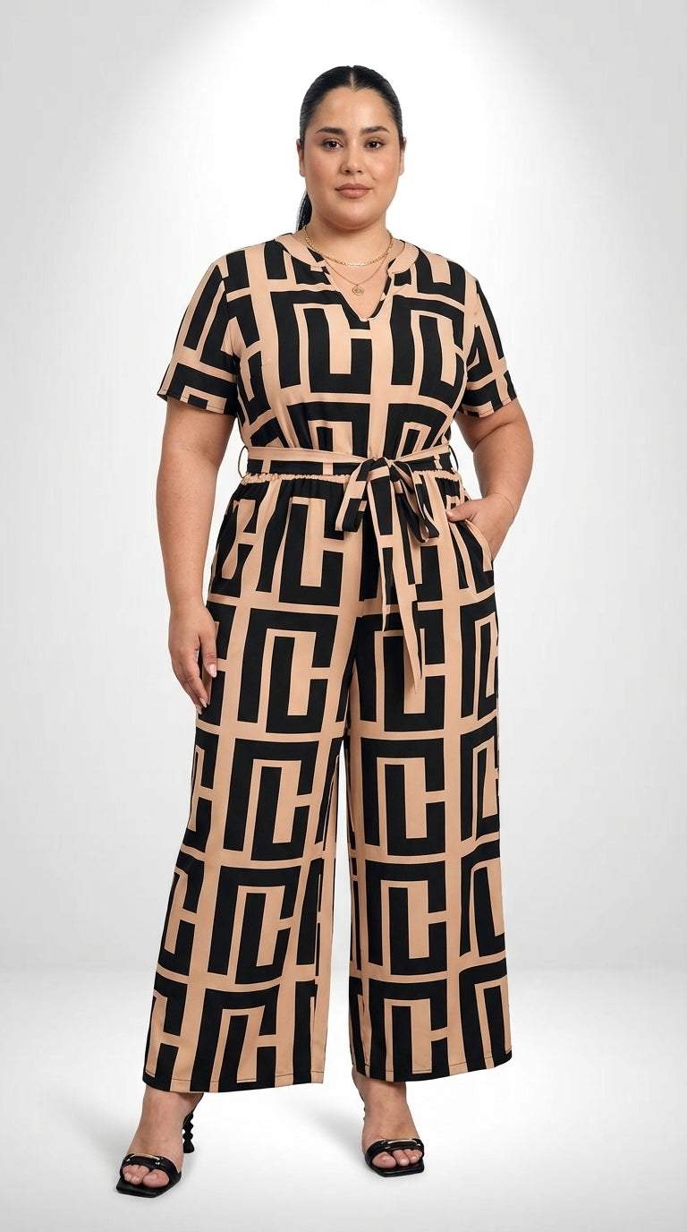 Macacão plus size geométrico com decote V entalhado, cintura alta e cinto ajustável