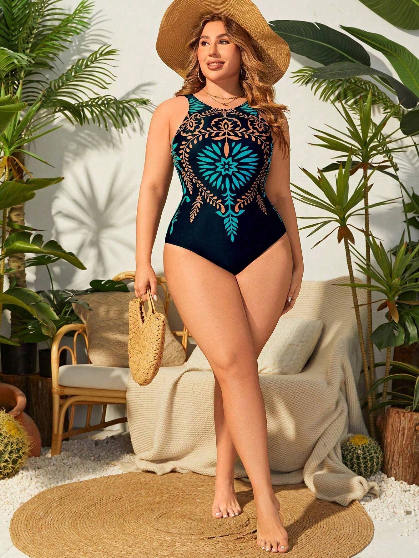 Maiô Para Disfarçar a Barriga, azul com decote U, costas nuas e alta elasticidade. Conforto, sustentação e estilo para valorizar sua silhueta. Frete Grátis Somente Hoje.

