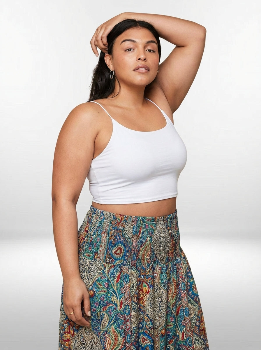Saia plus size com estampa tribal e paisley, caimento leve e visual elegante para diferentes ocasiões