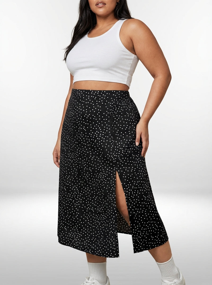Saia Polianna plus size de comprimento médio com caimento confortável e estampa de bolinhas