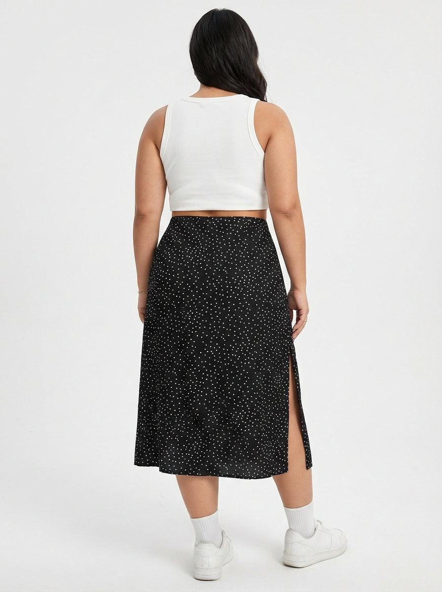 Saia plus size casual com abertura lateral, cintura natural e visual elegante para primavera e outono