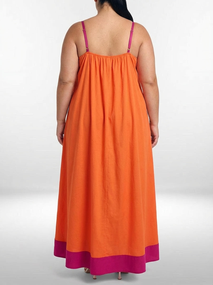 Vestido plus size casual com modelagem suspensório, bainha alargada e tecido não elástico
