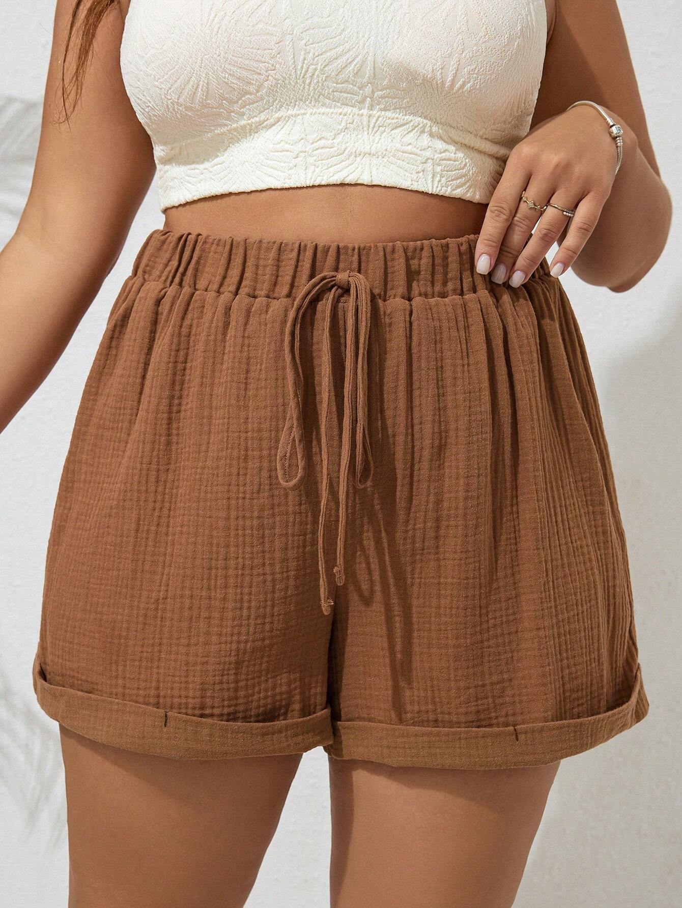 Short em 100% algodão, caimento solto e confortável. Detalhe de nó charmoso, ideal para qualquer ocasião. Frete grátis para todo o Brasil.
